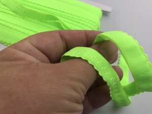 Undertøjskant - foldet med lille tungekant - neon grøn